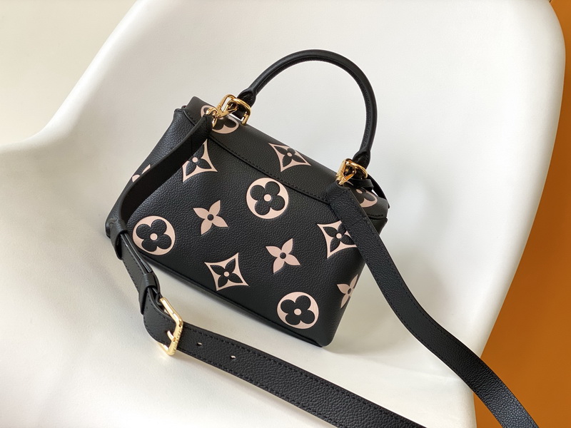 LV Handbags AAA(Women)-698