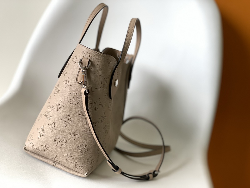 LV Handbags AAA(Women)-703