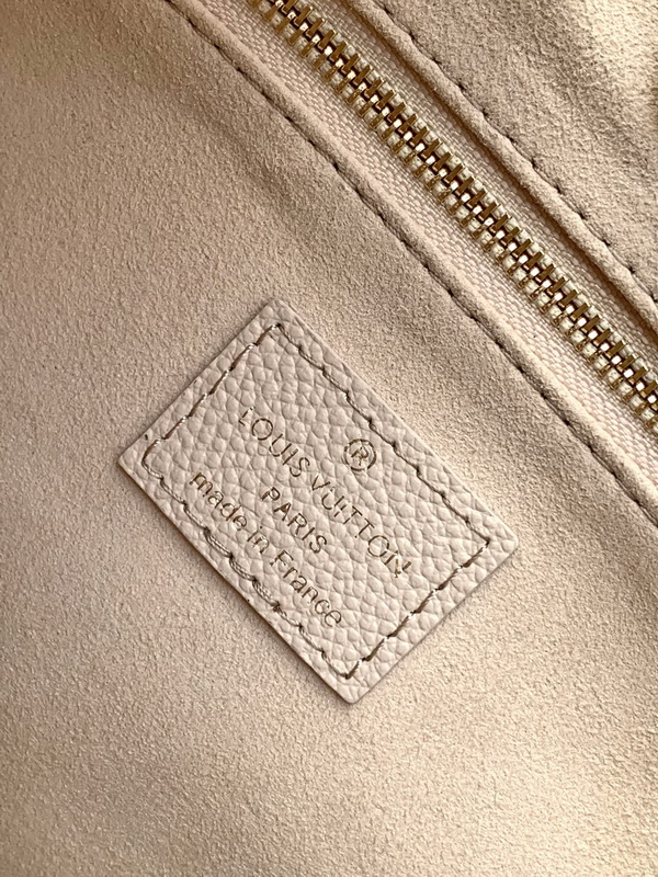 LV Handbags AAA(Women)-717