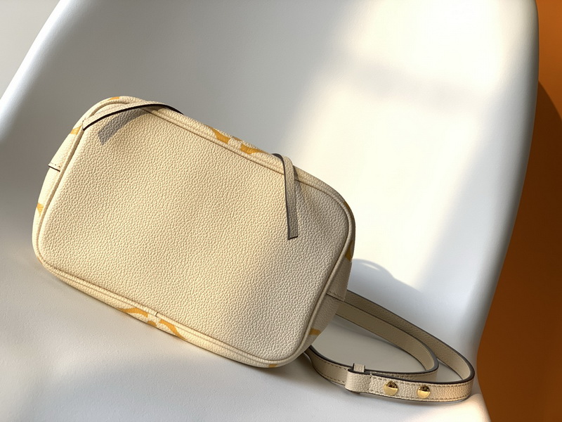 LV Handbags AAA(Women)-758