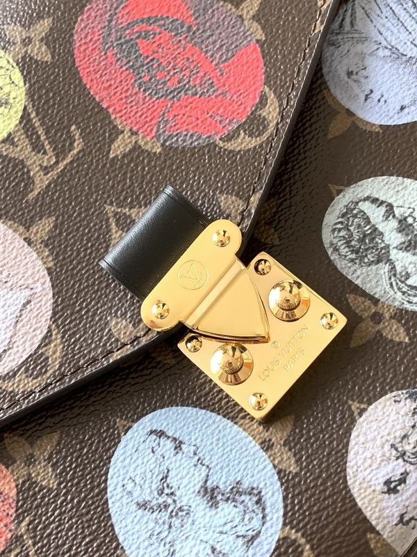 LV Handbags AAA(Women)-779