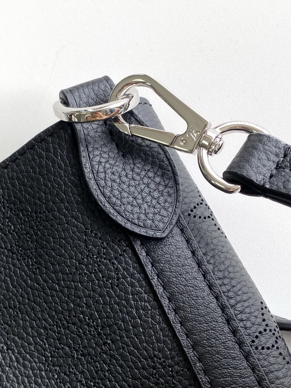 LV Handbags AAA(Women)-818