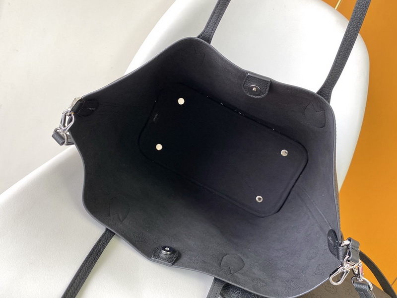 LV Handbags AAA(Women)-818