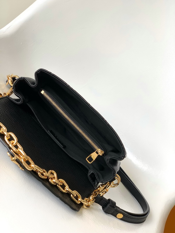 LV Handbags AAA(Women)-823
