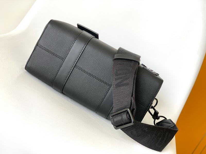 LV Handbags AAA(Women)-828