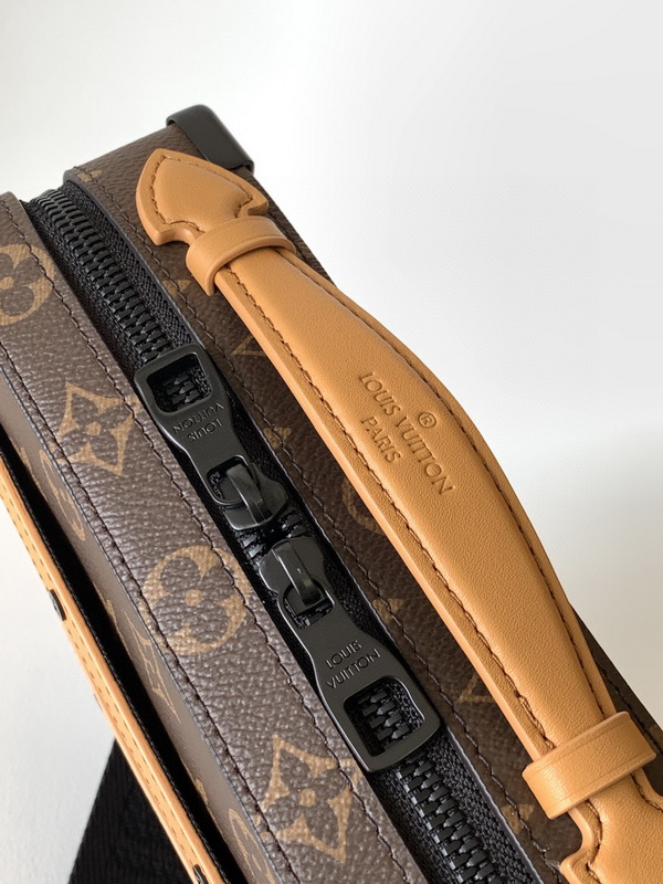 LV Handbags AAA(Women)-843