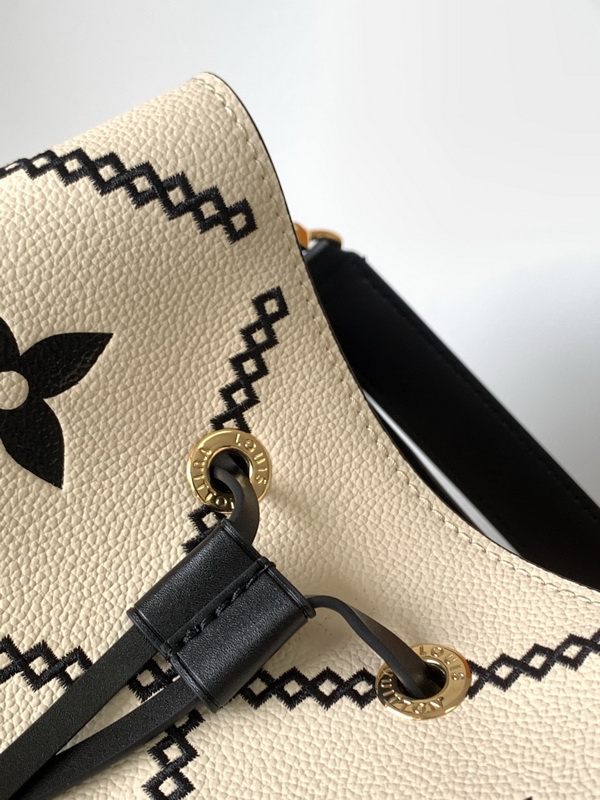 LV Handbags AAA(Women)-855