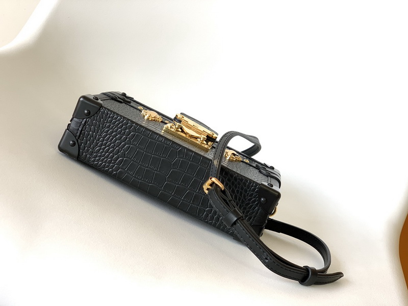 LV Handbags AAA(Women)-902