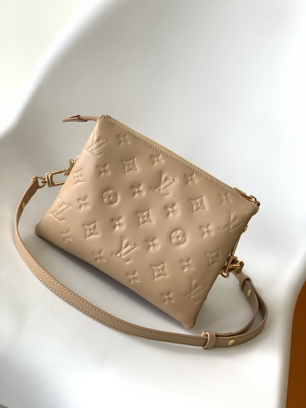 LV Handbags AAA(Women)-915
