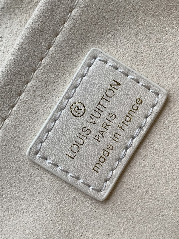 LV Handbags AAA(Women)-931