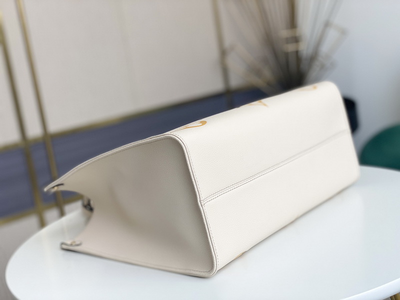 LV Handbags AAA(Women)-941