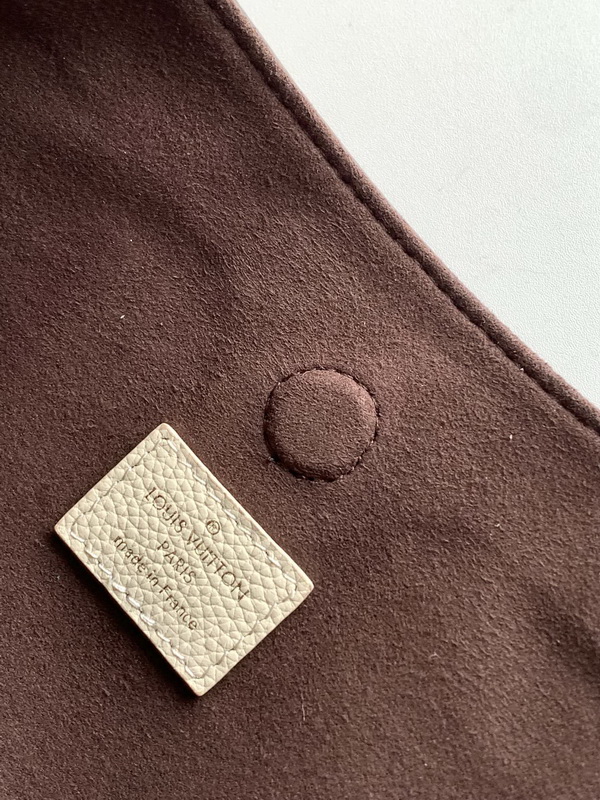 LV Handbags AAA(Women)-946