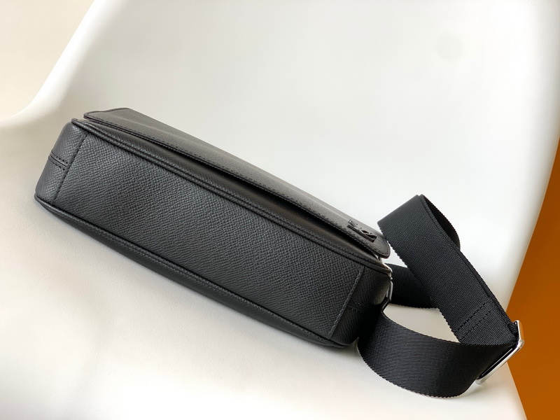 LV Handbags AAA(Men)-273