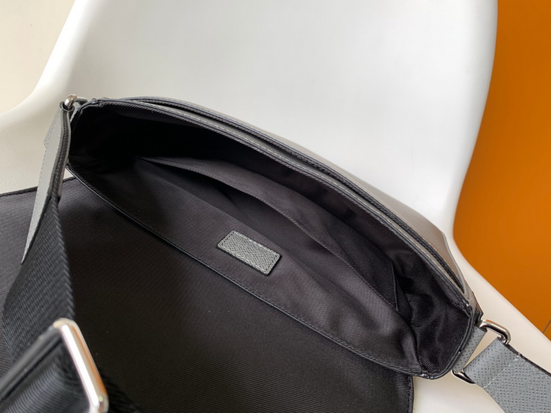 LV Handbags AAA(Men)-274