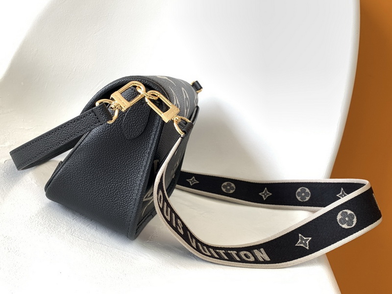 LV Handbags AAA(Women)-1656