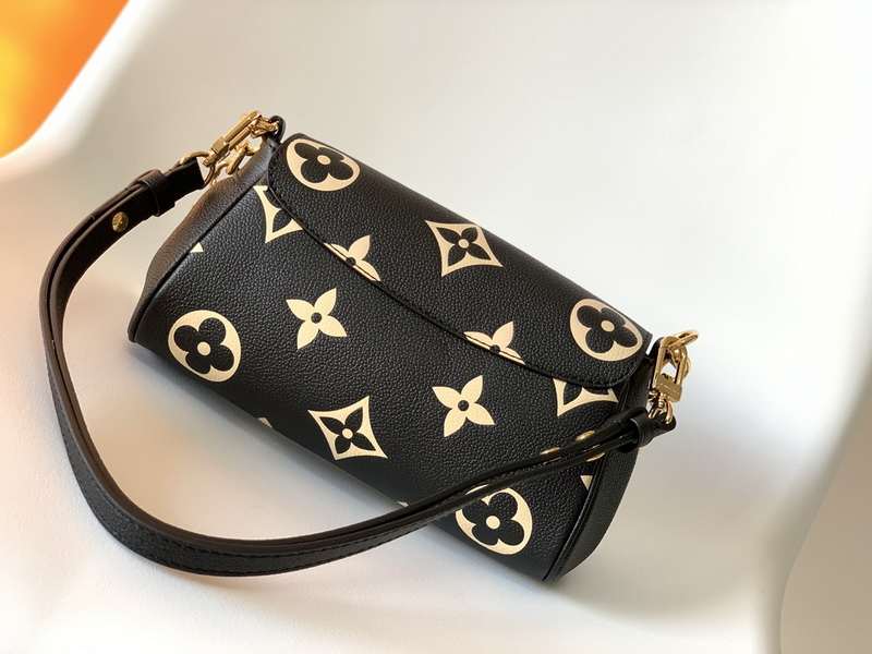 LV Handbags AAA(Women)-1826