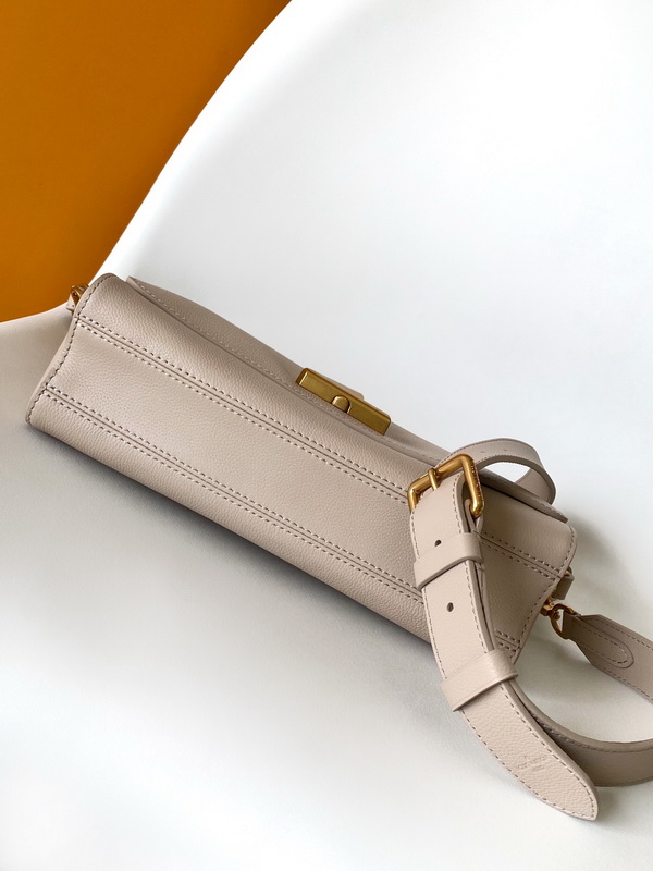 LV Handbags AAA(Women)-1930