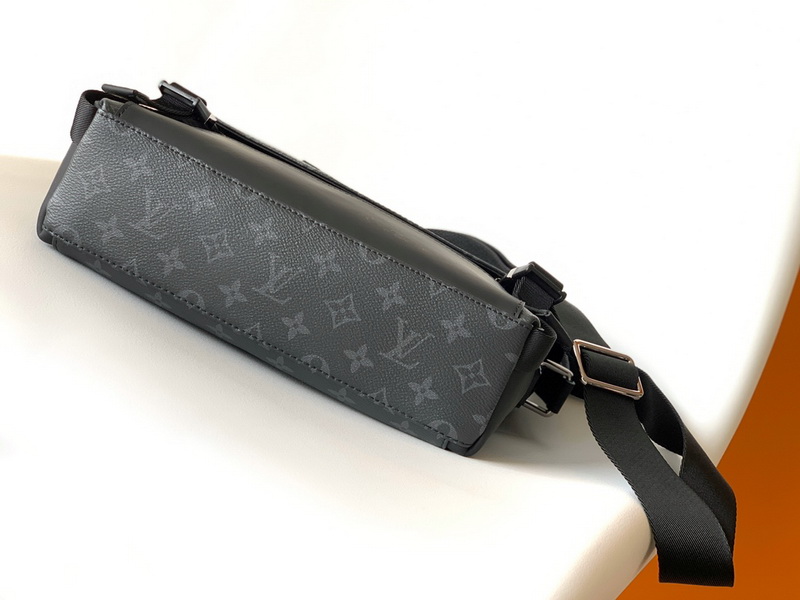LV Handbags AAA(Men)-285