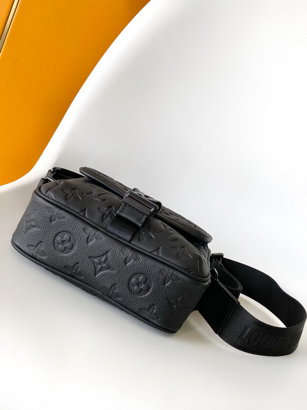 LV Handbags AAA(Men)-289