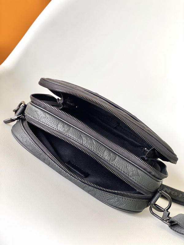 LV Handbags AAA(Men)-296