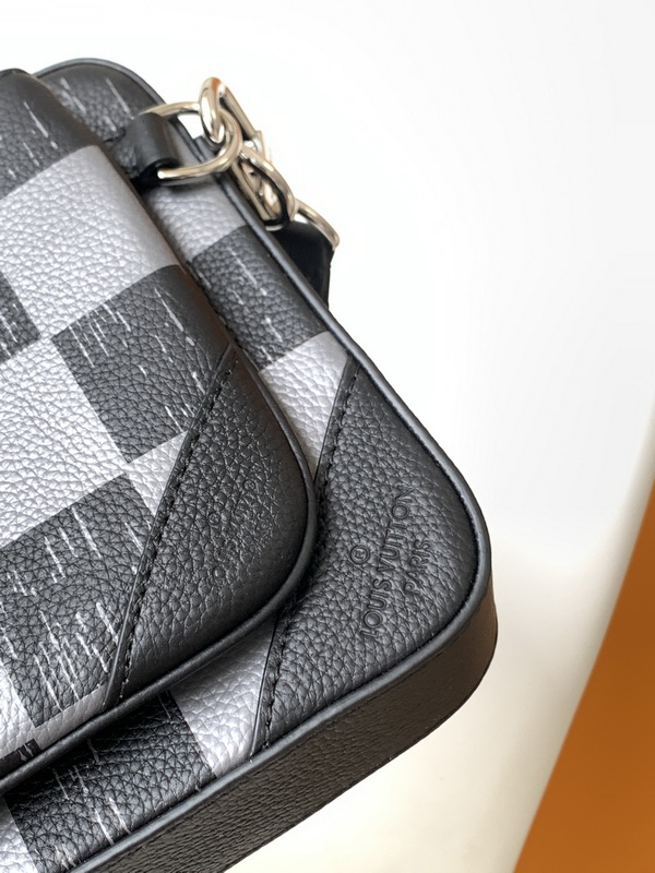 LV Handbags AAA(Men)-305