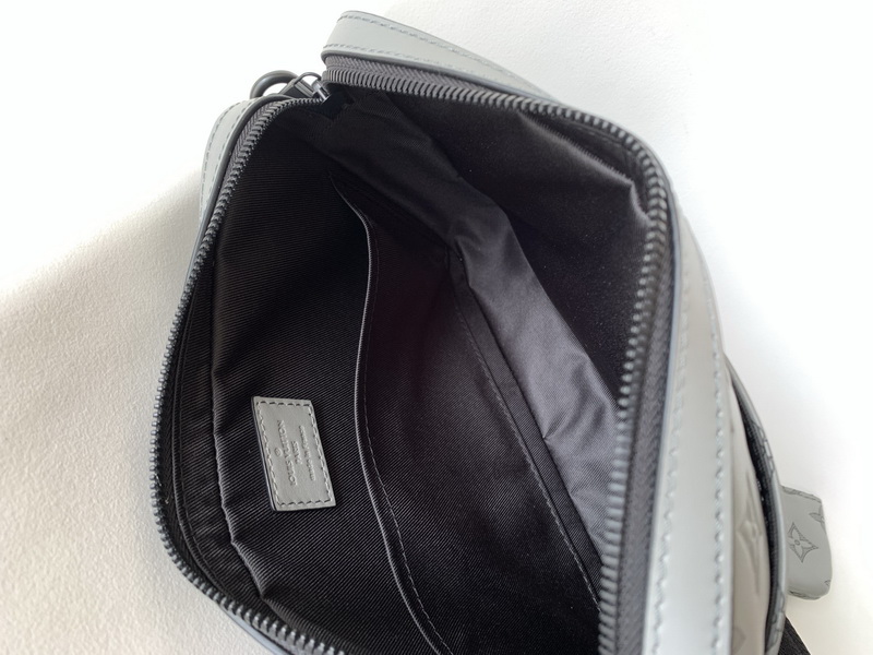 LV Handbags AAA(Men)-309