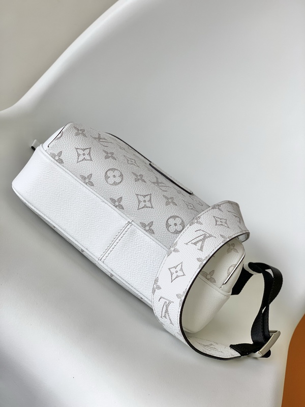 LV Handbags AAA(Men)-319