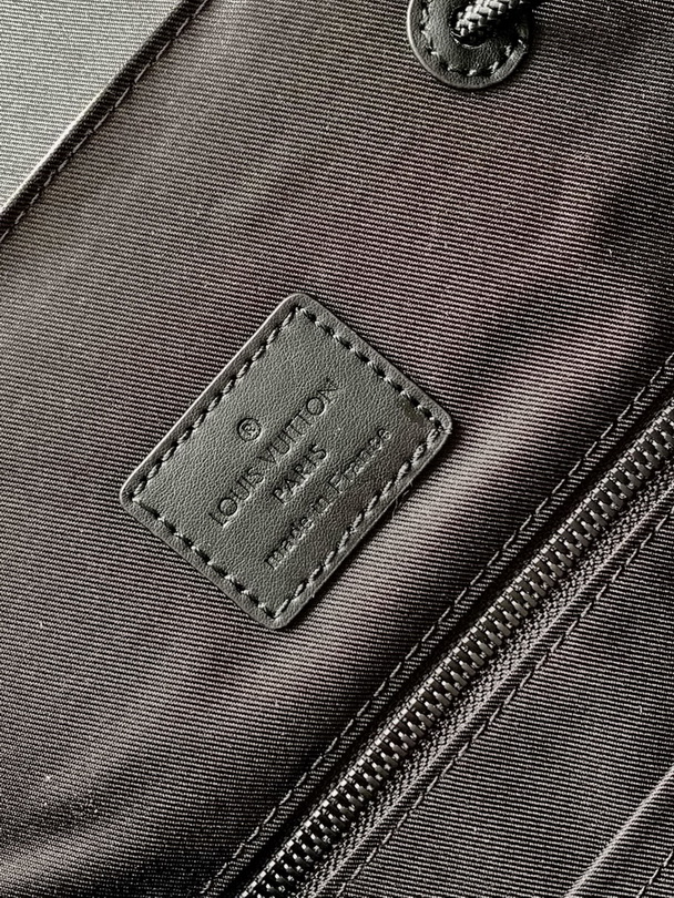 LV Backpack(AAA)-159