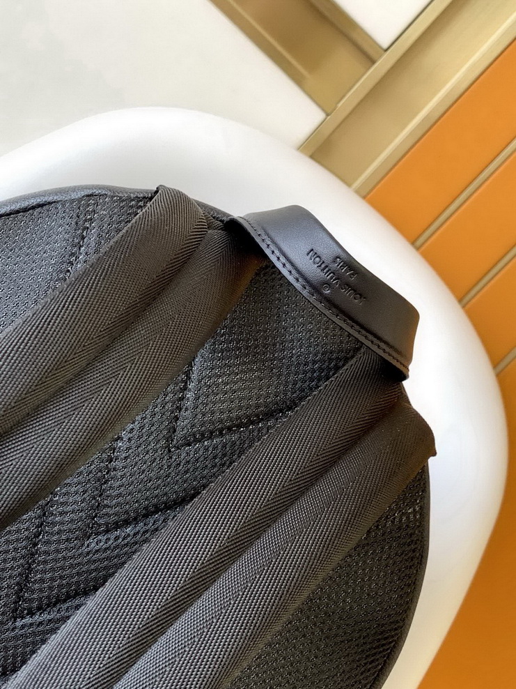 LV Backpack(AAA)-160