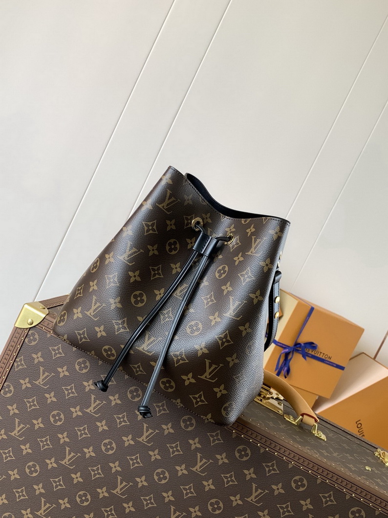 LV Bag-NFC(AAA)-132