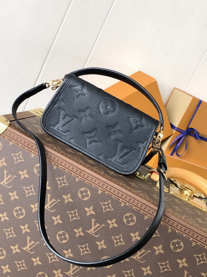 LV Bag-NFC(AAA)-330