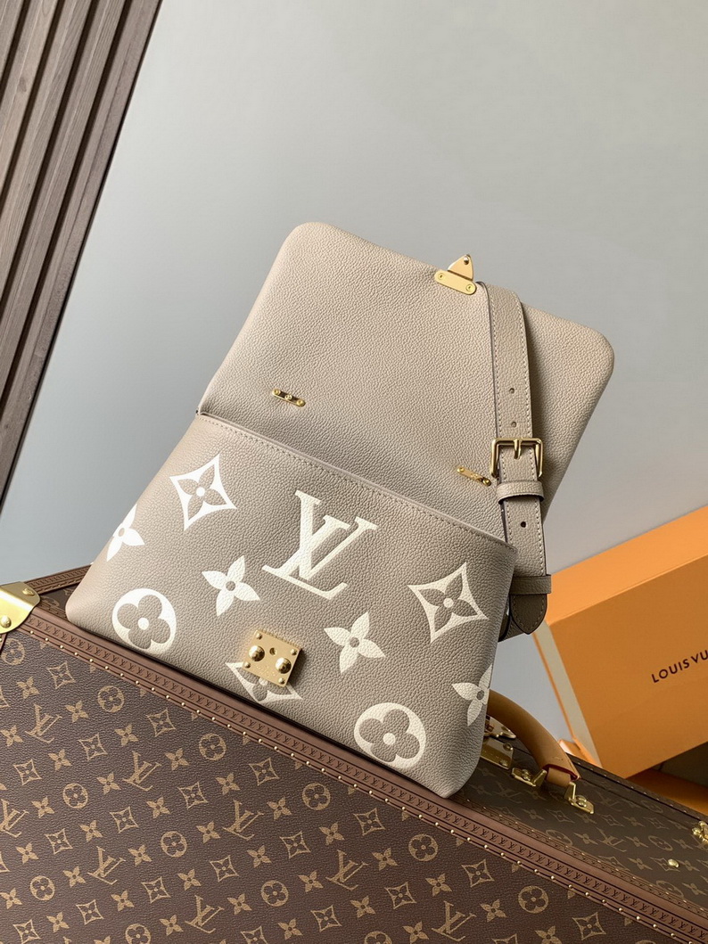 LV Bag-NFC(AAA)-567