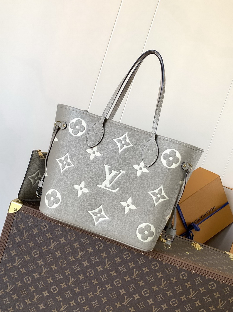 LV Bag-NFC(AAA)-650