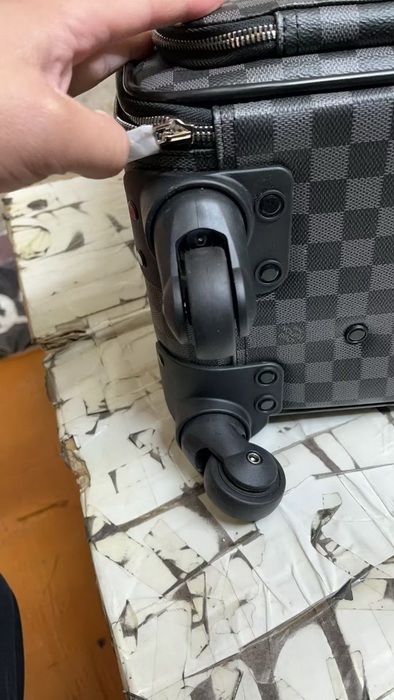 LV Suitcase(AAA)-006