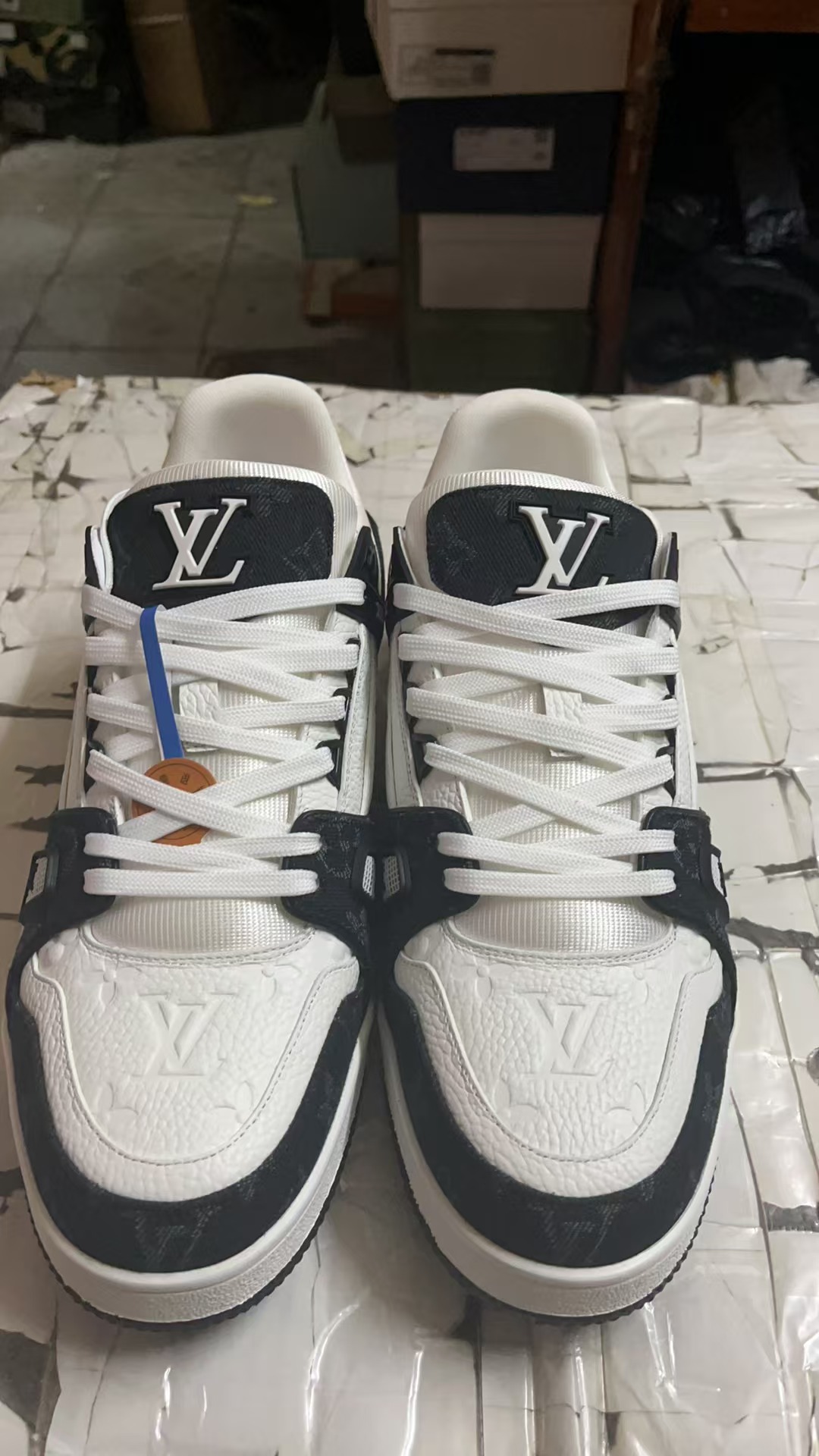 LV Shoes(AAA)-1073