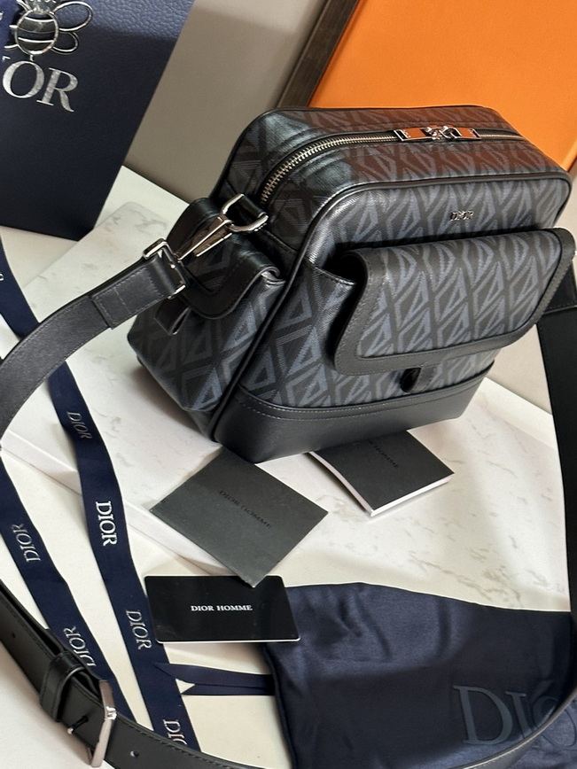 D*or handbags aaa(men)-018