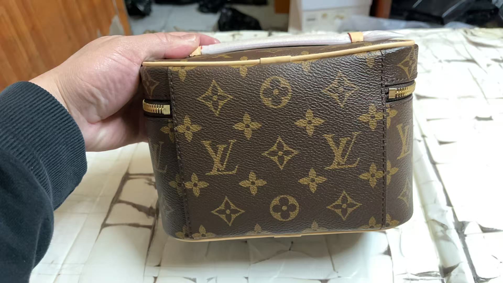 LV Makeup Bag(AAA)-002