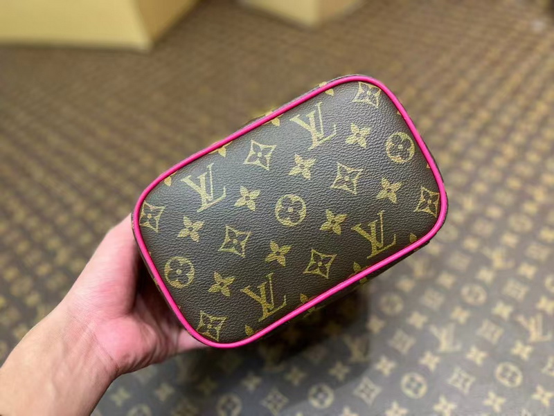 LV Makeup Bag(AAA)-001