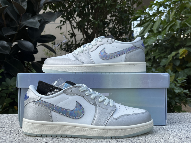 Air Jordan 1 Retro Low CNY