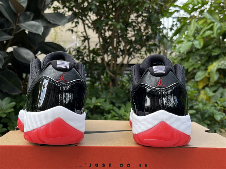 Air Jordan 11 Low Bred