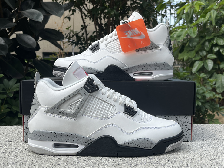 Air Jordan 4 OG White Cement