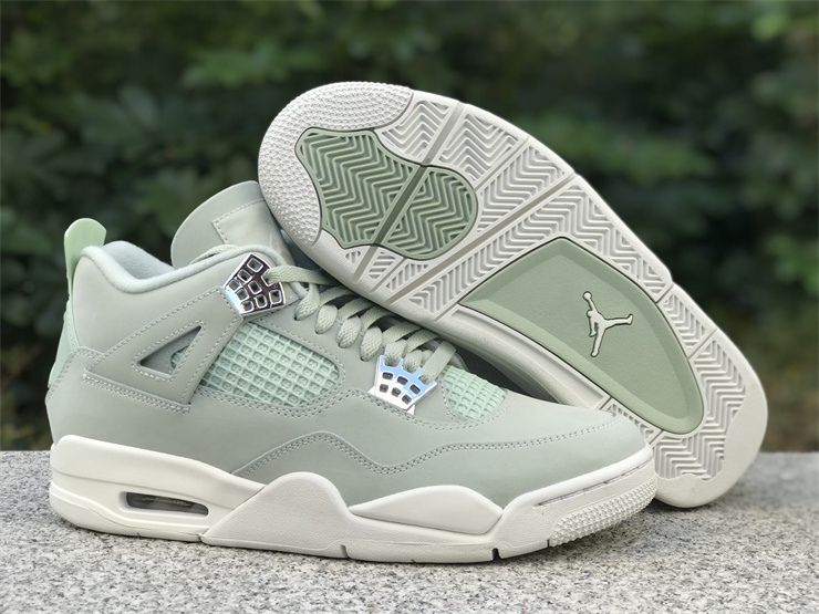 Air Jordan 4 Seafoam