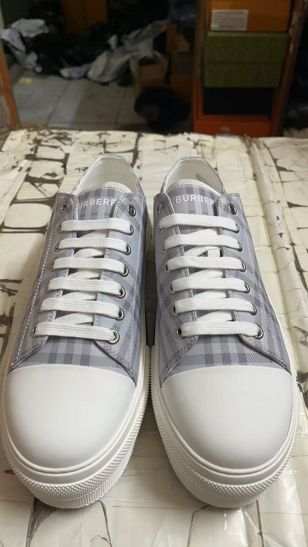 B**rry shoes(aaa)-123