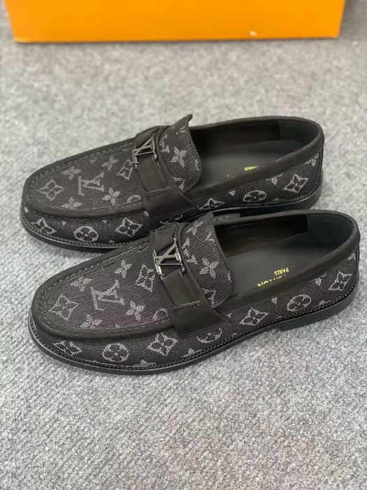 LV Shoes(AAA)-1090