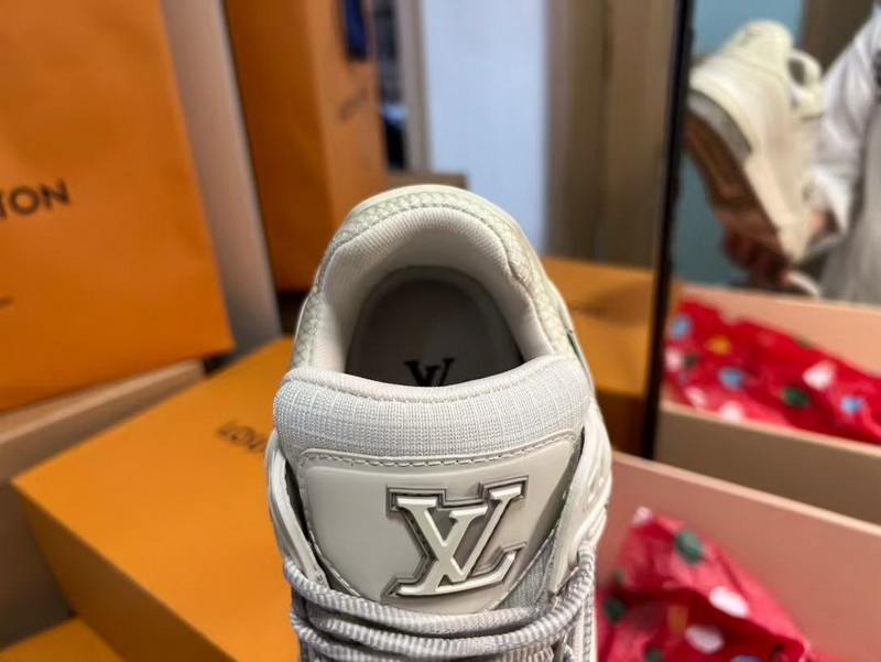 LV Shoes(AAA)-1111