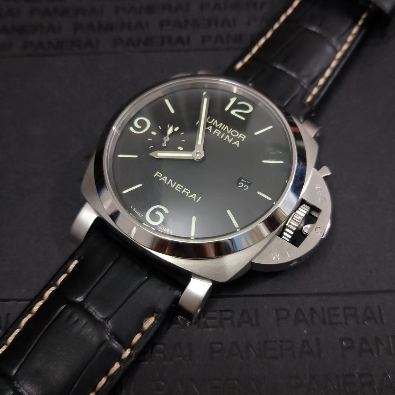 Pa*e*ai watch-001
