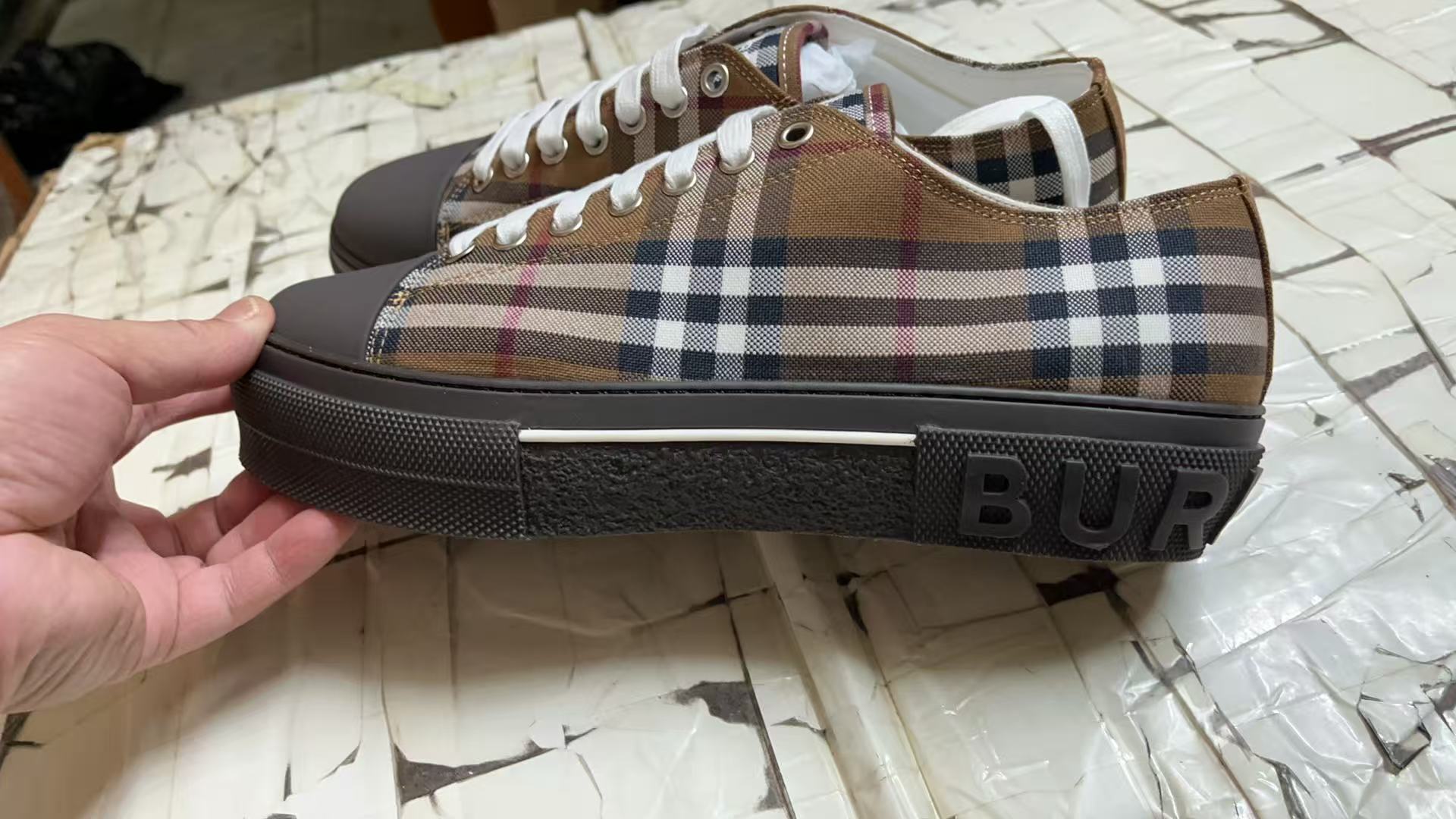 B**rry shoes(aaa)-124