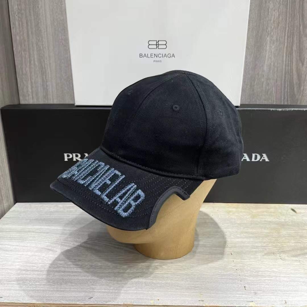 Ba*len*cia*ga cap-369