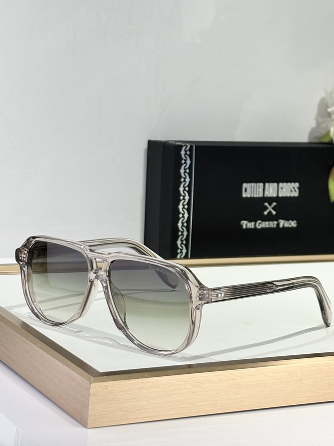 CUTLER AND GROSS Sunglasses(AAAA)-011