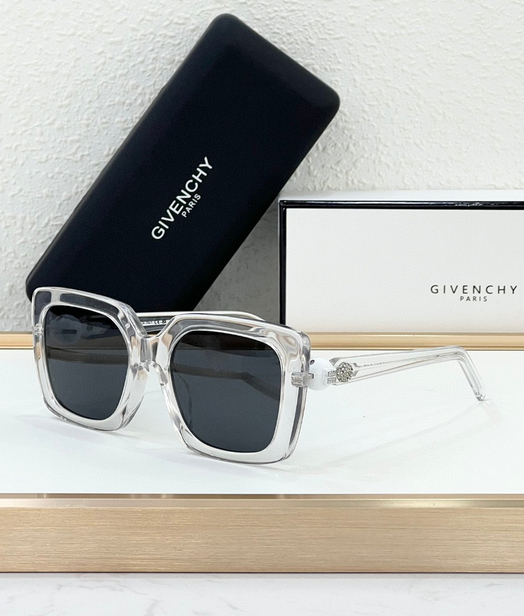GIVENCHY Sunglasses(AAAA)-270